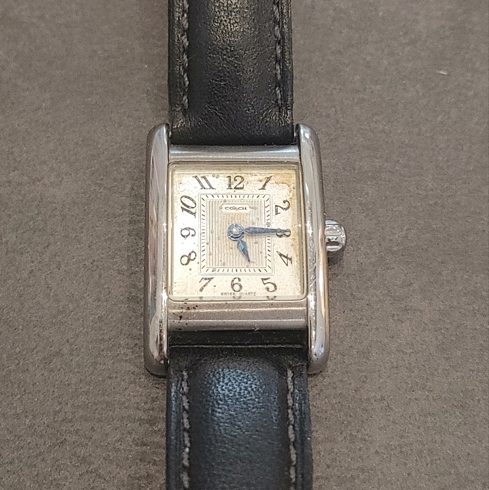 Coach Classic Leather Wrist Watch